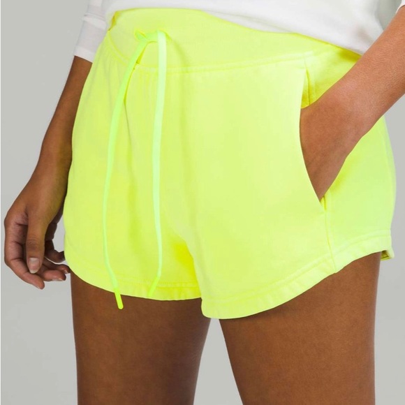 Lululemon Inner Glow High-Rise Short 3", Highlight Yellow, Size 2 - NWT - Picture 5 of 6